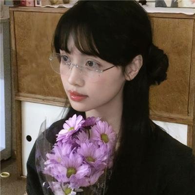 小镇春回